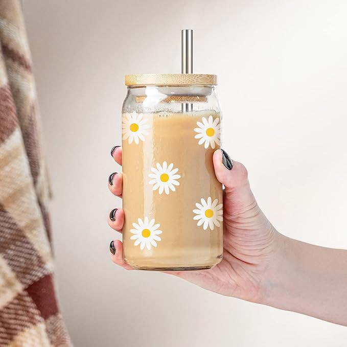 GSPY Daisy Aesthetic Gifts, Iced Coffee Cup, Cute Glass Cups with Lids and Straws - Cute Mugs, Fl... | Amazon (US)
