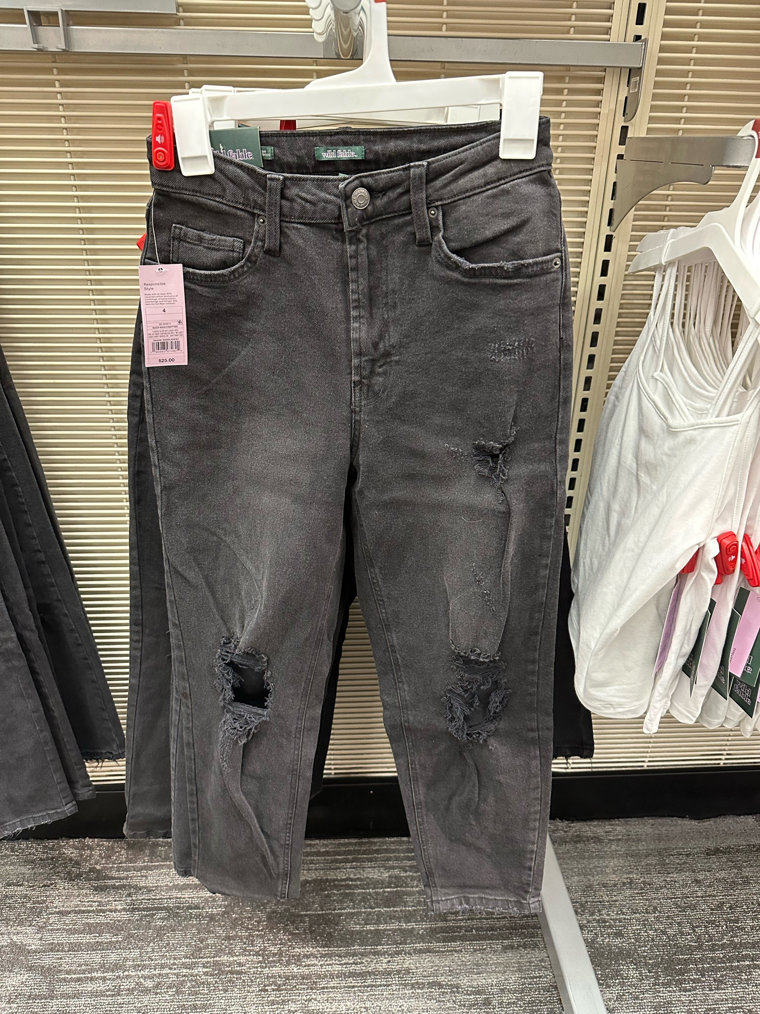 Women's Super-High Rise Tapered Jeans - Wild Fable Black Denim

Denim jeans, wild fable jeans, Target, Target finds, target style, summer tank, summer to fall, casual style, loungewear, weekend outfit, Wild fable, distressed jeans 


#LTKstyletip #LTKSeasonal #LTKFind