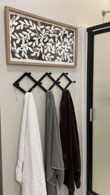 Replacing bathroom towel bar with more modern hooks | Bathroom Decor | Bathroom Organization 

#LTKstyletip #LTKhome #LTKVideo