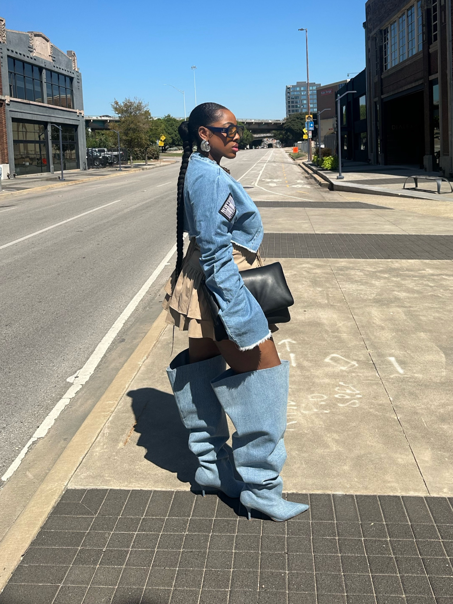 New York Fashion Week has wrapped up and folks are back home digesting! 

Let's talk what's trending on the runway for Spring/Summer 2025! Denim on Denim has been hot since the 80s and as of these last few years it's proving why it remains current.

Layering Denim pieces by doubling them up with your top and bottoms matching and even adding denim accessories.

Adding color gray, brown, beige and olive green denim are becoming more popular and you will see more of those color ways this season. 

Expressive prints on your denim is becoming popular with brands like Balenciaga or even DIY'ing your own pieces with embroidered patches or rhinestones. 

Try not to be so traditional and experiment with denim this season. Make your own unique looks or shop my link for these fabulous denim looks. Comment LINK to check out my fav pieces available in stores.

Would you wear the denim on denim trend?
.
.

#LTKStyleTip #LTKFindsUnder50 #LTKNYFW