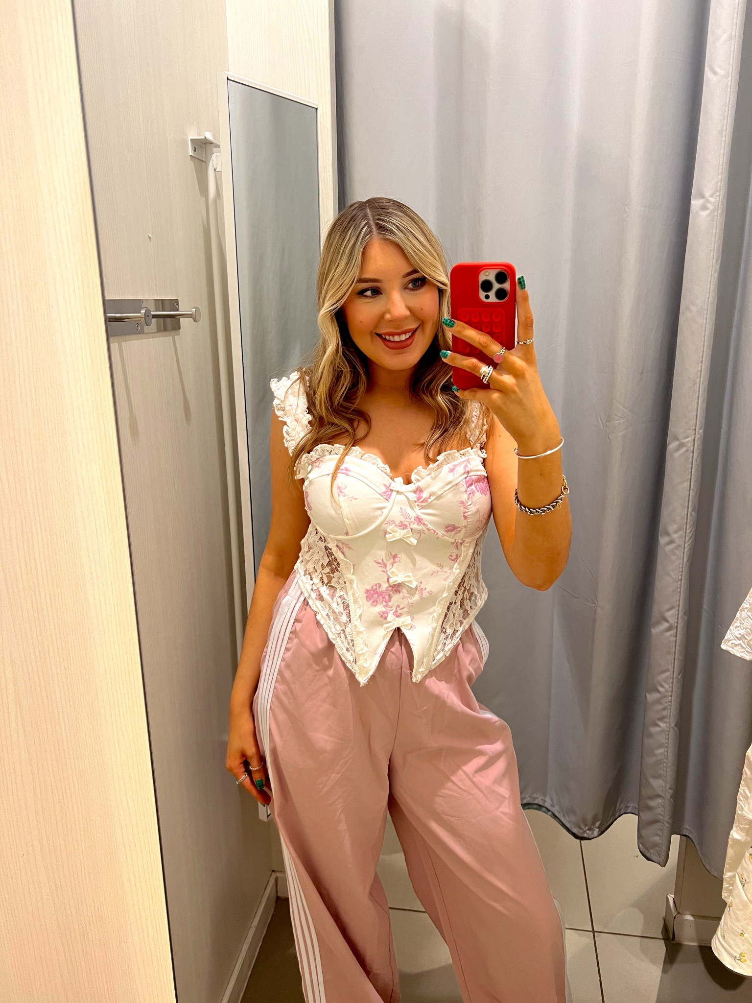 cute casual style 🫶🏼✨

#LTKmidsize #LTKfindsunder50