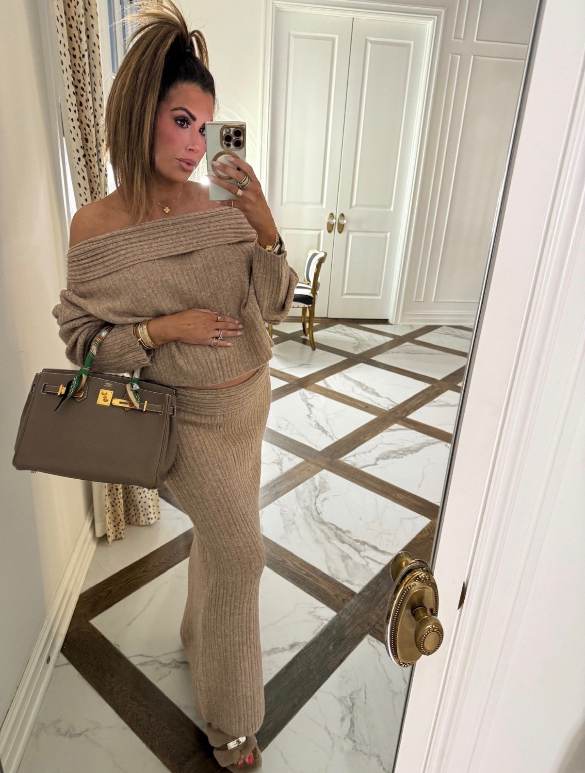 I’m wearing a size medium in this off the shoulder ribbed knit set! 

Winter outfit, Winter fashion, Amazon find, Amazon fashion, Two-piece set, Brown matching set, Cozy set, Bump, Emily Ann Gemma

#LTKBump #LTKmomlife #LTKootd