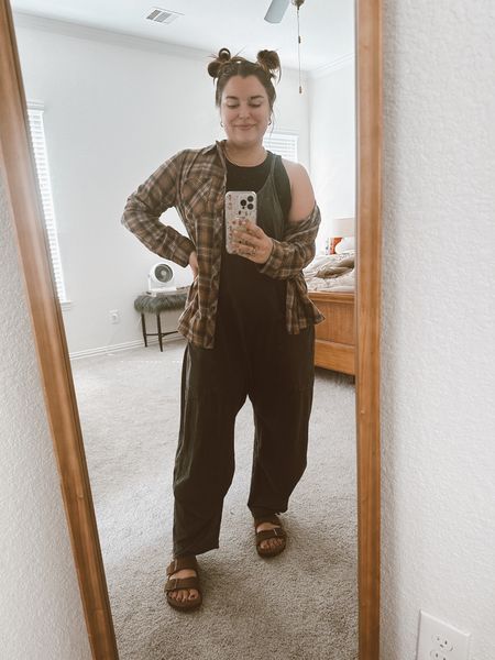 kinda put together, kinda not… this jumpsuit will forever be a favorite of mine. Definitely order 1-2 sizes smaller than usual! And I love that this flannel has brown and black because it’s been matching all of my outfits lately🙌🏼 #fall #fallfashion #momfit #SAHM

#LTKfit #LTKunder100 #LTKstyletip
