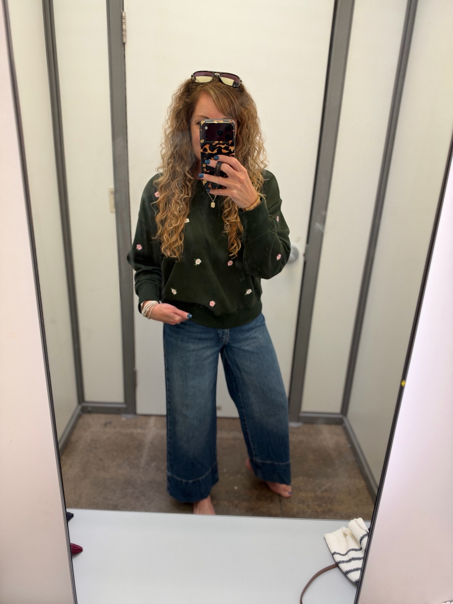 Walmart✨ fall fashion / fashion over 40 / over 40 style / workwear / date night outfit 

Embroidered Sweatshirt- size large
Jeans- size 6, size up if in between