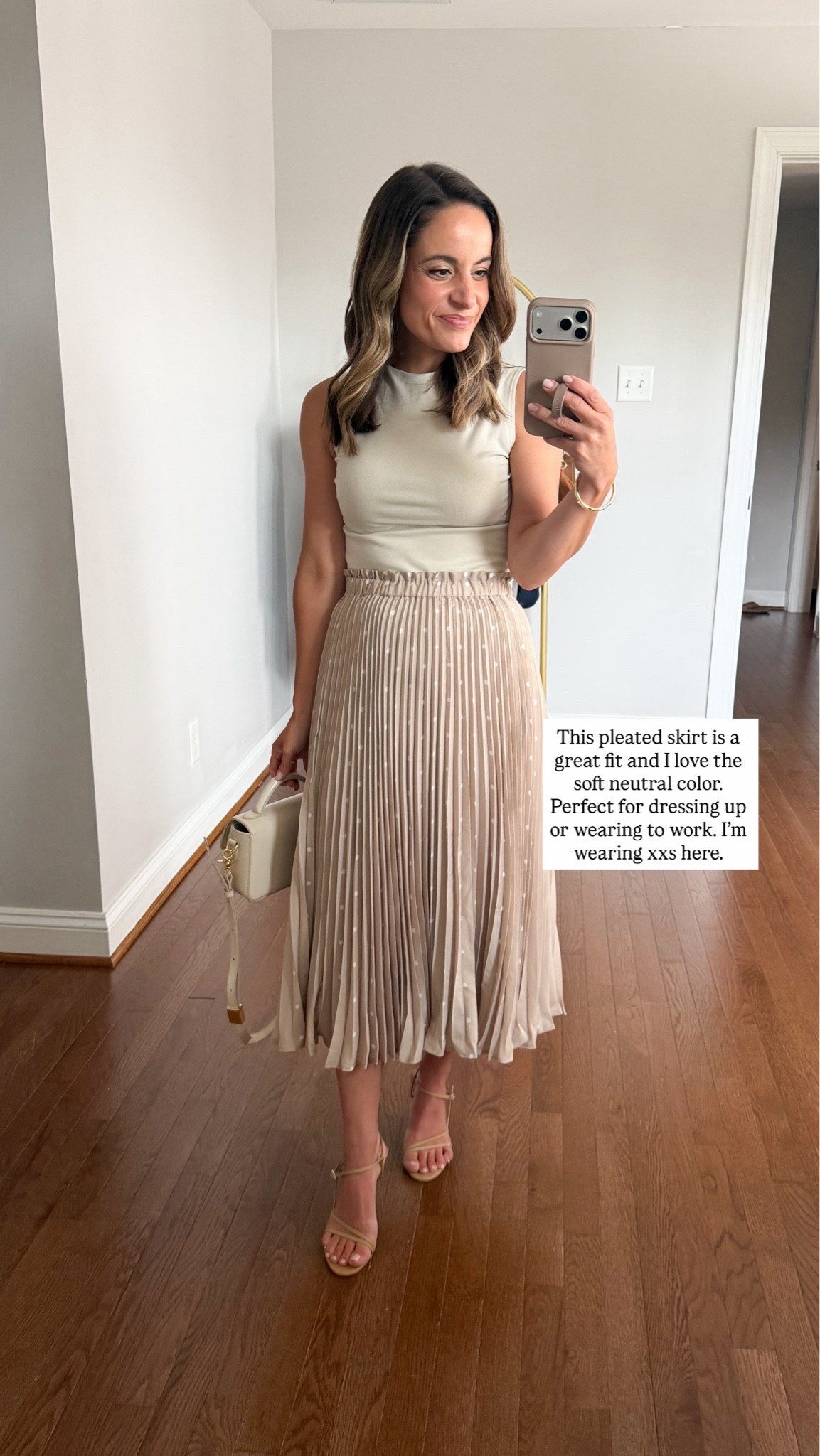 A few things from Anthro with a great fit! Worth a try while they’re on sale. 

20% off $100+ with code ANTHRO20 

Pleated skirt: xxs 
Top (WHBM): xxs in pumice

#LTKPetite