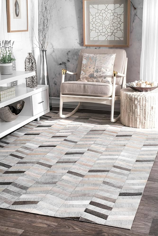 nuLOOM Cece Contemporary Cowhide Area Rug, 5x8, Silver | Amazon (US)