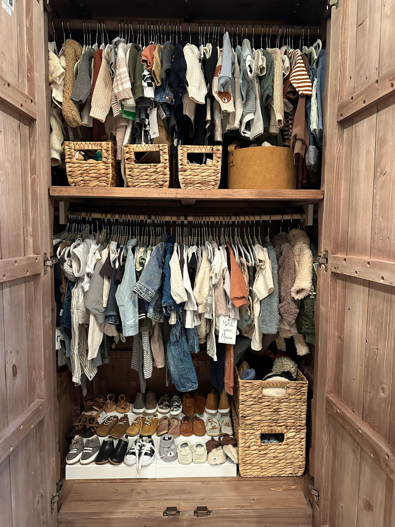 Nursery, closet organization, target, home decor, bedroom 