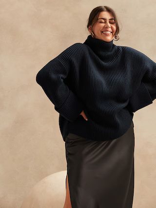 Petite Oversized Merino-Cashmere Sweater | Banana Republic (US)