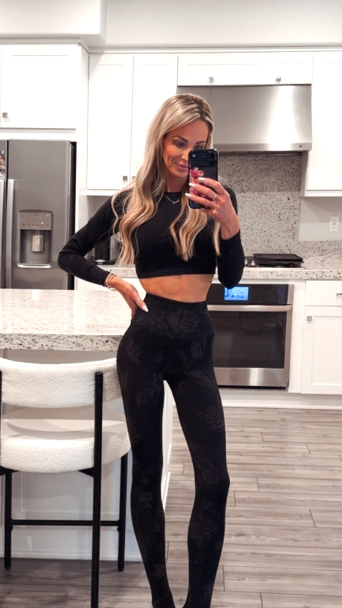 Workout fit. Weighted vest  

#LTKselfcare #LTKfitnessgoals #LTKActive