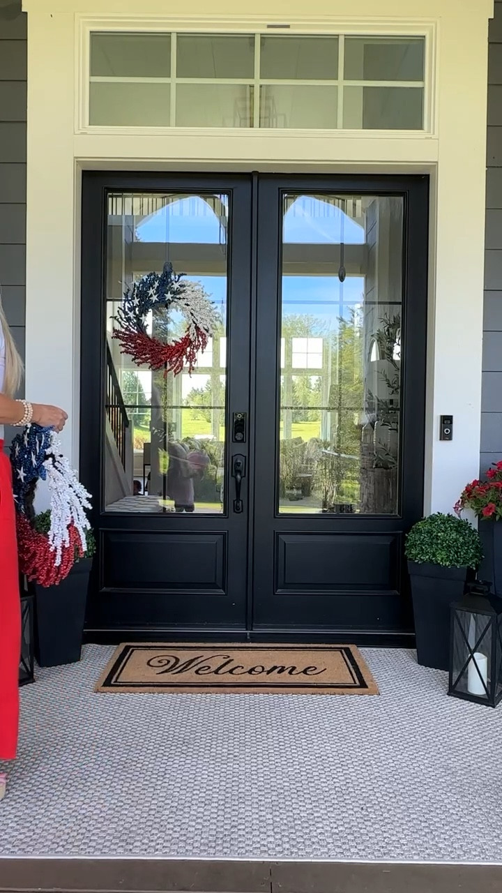 I love picking out new wreaths for my front doors for every new holiday / season! 

Check out these 4th of July wreaths from Kohl’s — 15% off with code 15HOME! 

#LTKSeasonal #LTKSaleAlert #LTKHome