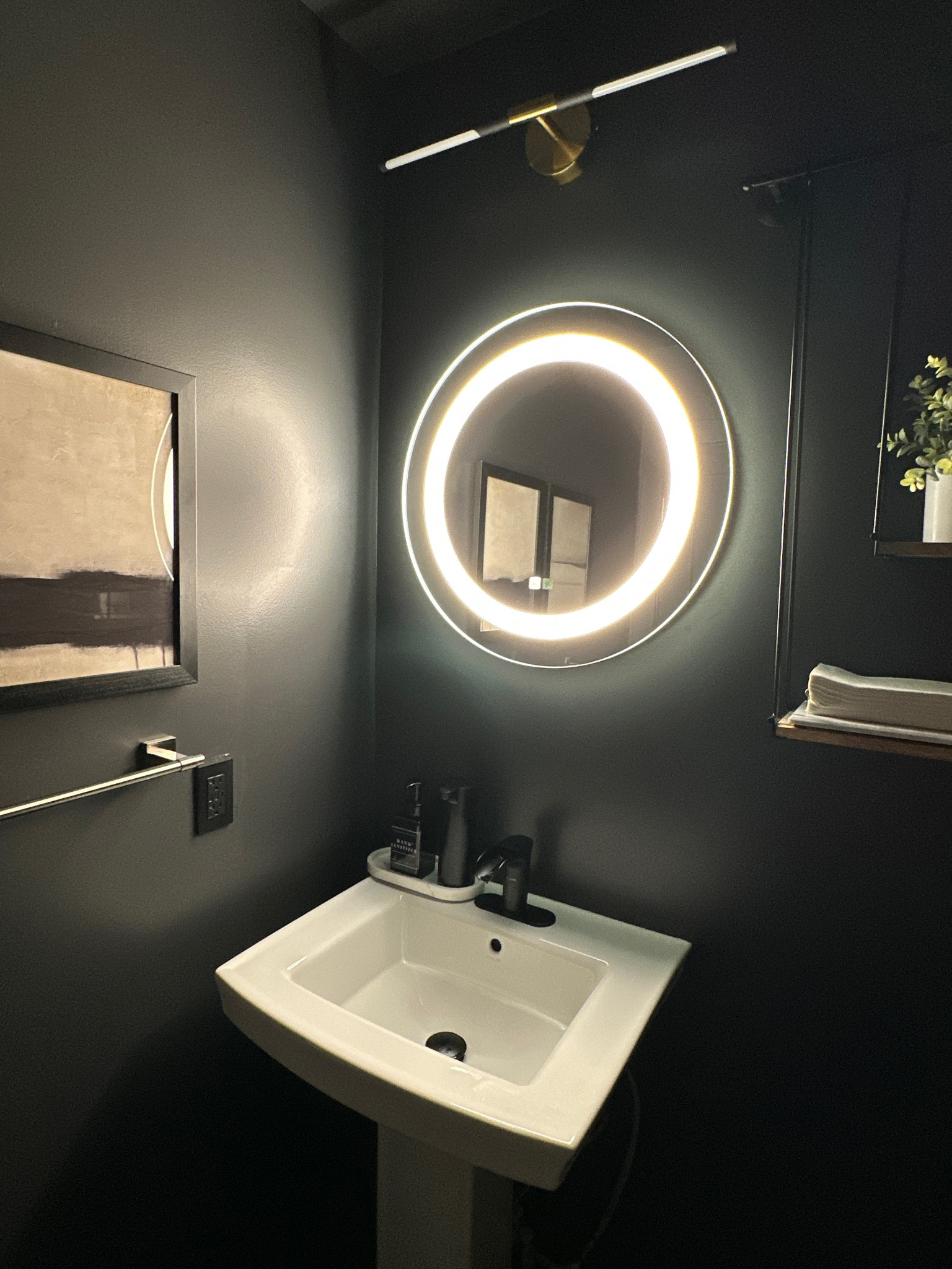 Transform your powder room with luxe-for-less finds! These affordable picks bring high-end style without the splurge. #luxeforless #powderroomdecor #affordablehome

#LTKStyleTip #LTKHome #LTKSaleAlert