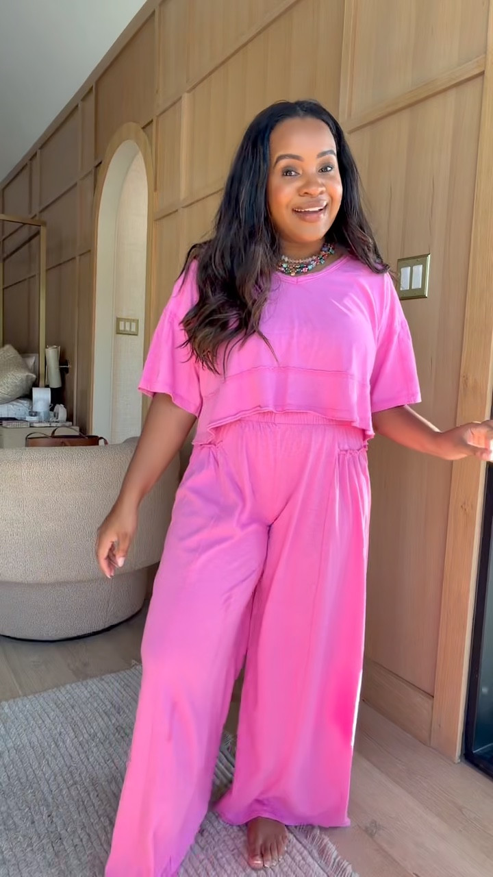 Aerie wide leg trousers + T-shirt on sale

#LTKootd #LTKSeasonal #LTKSaleAlert