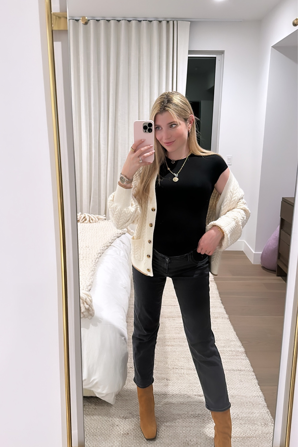 Bump style. Going out to dinner look. Maternity jeans, favorite daughter, Paige denim, sweater, cardigan, bodysuit

#LTKfit #LTKSeasonal #LTKbump