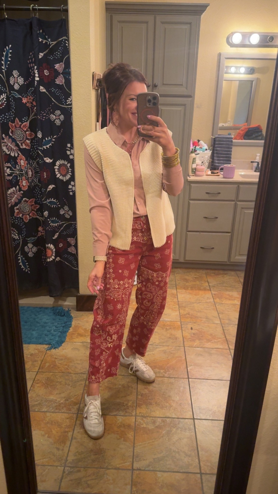 Teacher ootd and the cutest barrel print denim! 
Wearing size small in all. 

Teacher | ootd | barrel | outfit inspo | style inspo 

#LTKOver40 #LTKootd #LTKWorkwear