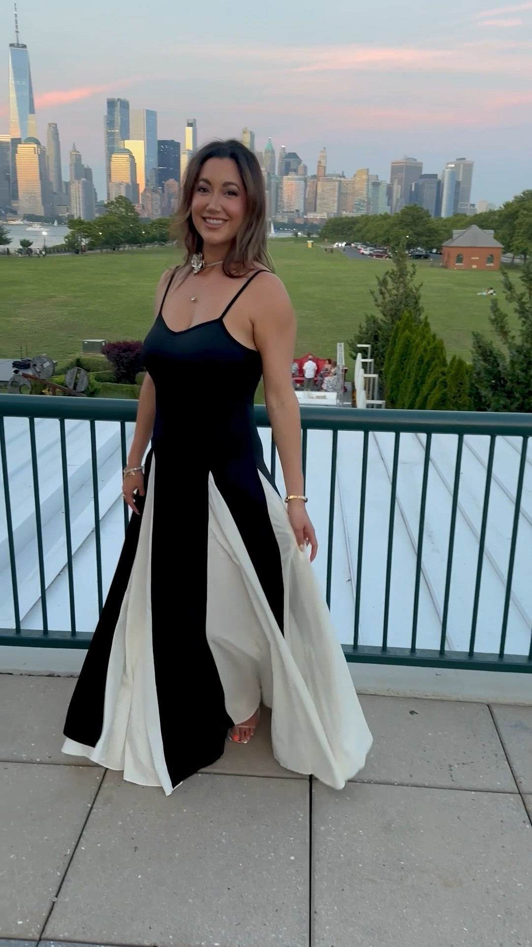 This dress was completely captivating last night! 

#LTKParties #LTKStyleTip #LTKFindsUnder100