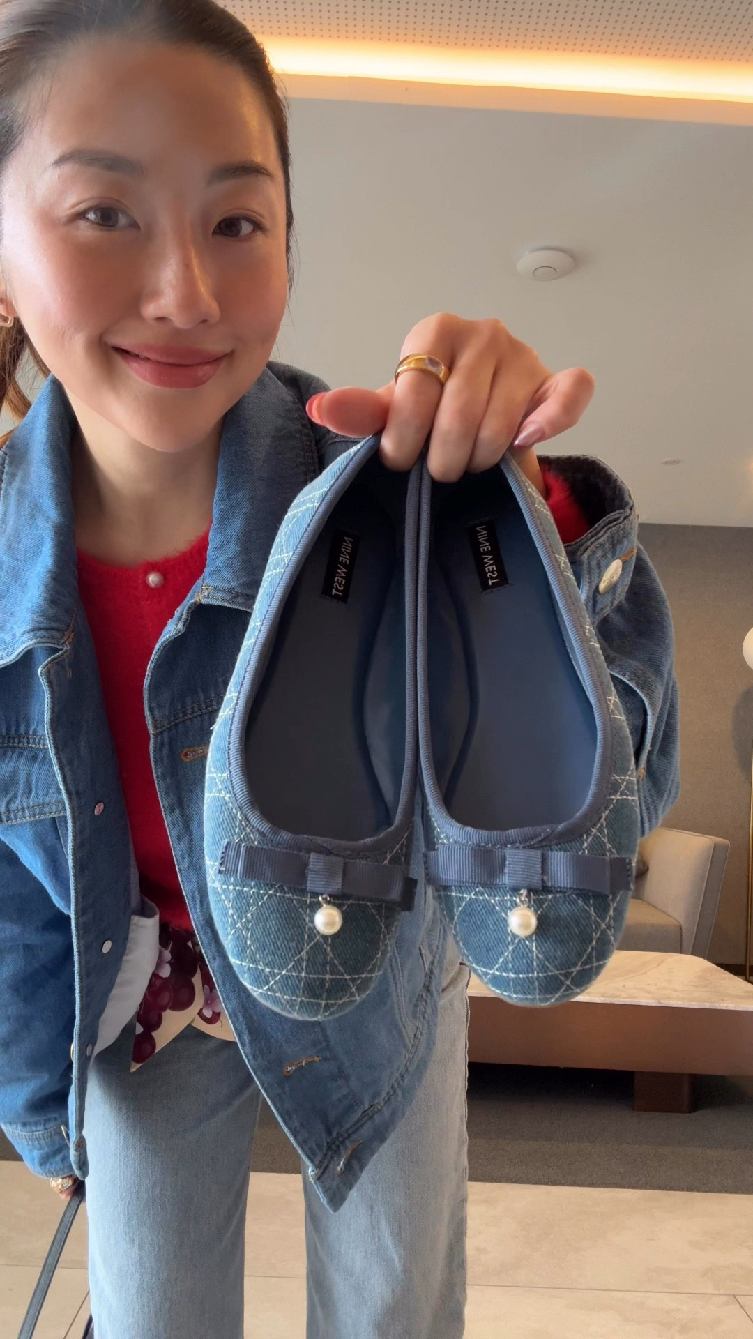 I dress and look cute for myself 😎😘

Love my new denim flats from Nine West !! So cute and comfortable ! 

Nothing beats a fun solo date when u get to dress up and look cute just yourself 😝😍😎

I love to dress comfortably with style. Comfort is sooooo important for me. 

My outfit of the day #ootd 

Denim jacket from @aje.lifestyle 
Jeans from @yesstyle (gifted) 
Bag from @prada 
Denim Flats from @ninewestaus (gifted) 
Red cardi from @targetaus 
Runners from @newbalance @newbalancelifestyle @newbalancewomen 

#ootd #outfitoftheday #mumfashion #australianfashion #melbournemum #lifestylecontentcreator #selfcareday #solodate

#LTKaustralia #LTKstyletip #LTKshoes