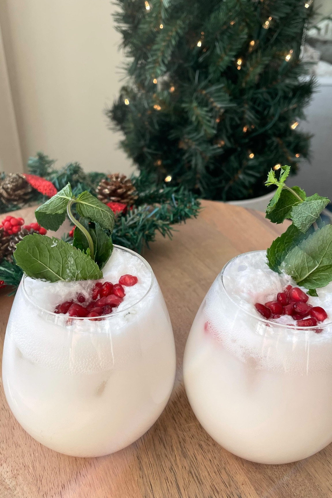 It’s beginning to look a lot like... mojitos! 

It’s been snowing like crazy here where I’m at, so I knew I had to share this recipe with you! It’s snowy and so flavorful!

Let’s make this dreamy, non-alcoholic White Christmas Mojito and bring some holiday cheer to your glass. ❄️

Combine fresh lime juice, mint leaves, rum alternative (I’m loving Ritual Zero Proof or Lyre’s White Cane Spirit), and creamy coconut milk in a shaker. Shake it up like you’re shaking a snowglobe! ☃️ Add ice to two glasses, pour the mix evenly, and finish with a bubbly top-off of club soda.

Sprinkle on pomegranate arils and add a sprig of mint for the ultimate festive flair. 

Ingredients (makes 2):
• 1 lime, juiced
• 5 mint leaves per glass
• 2.5 oz rum alternative
• 6 oz coconut milk
• Club soda
• Garnish: Pomegranate arils & mint leaves

Cheers to a mojito that’s merry and bright!

❄️❄️❄️
#EasyMocktails #Christmas2024 #SoberCurious #HolidayVibes #ChristmasCheer #TisTheSeason #mocktails #MerryAndBright #WinterWonderland

#LTKHoliday #LTKSeasonal #LTKHome