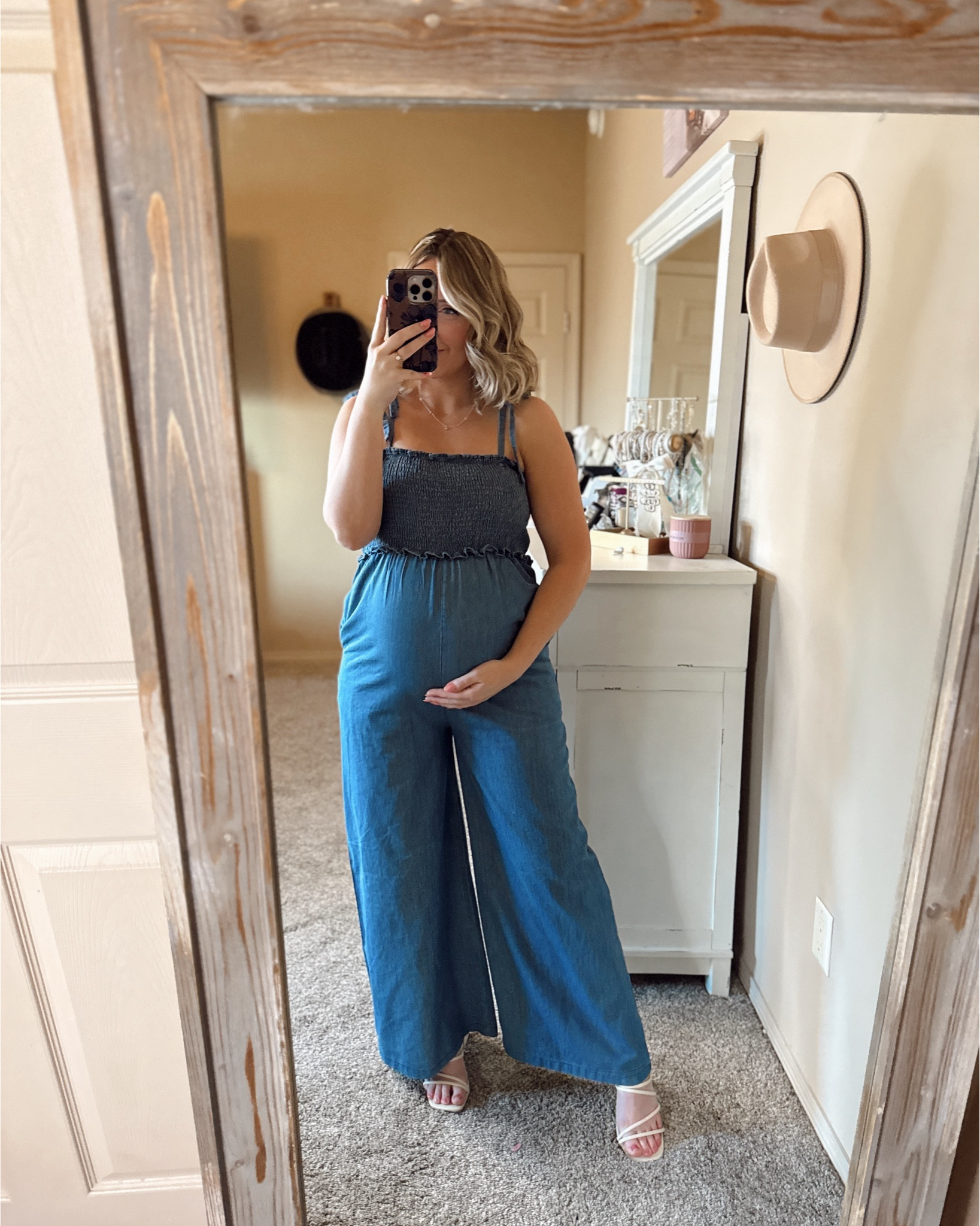 Want outfits you can wear pregnant, postpartum, and beyond? 🤍
These PinkBlush maternity pieces actually grow with you! All are bump and postpartum approved 👏👏

#prettyinpinkblush #maternityfashion #bumpstyle #tryon  #pregnancy

#LTKmomlife #LTKBump #LTKBaby