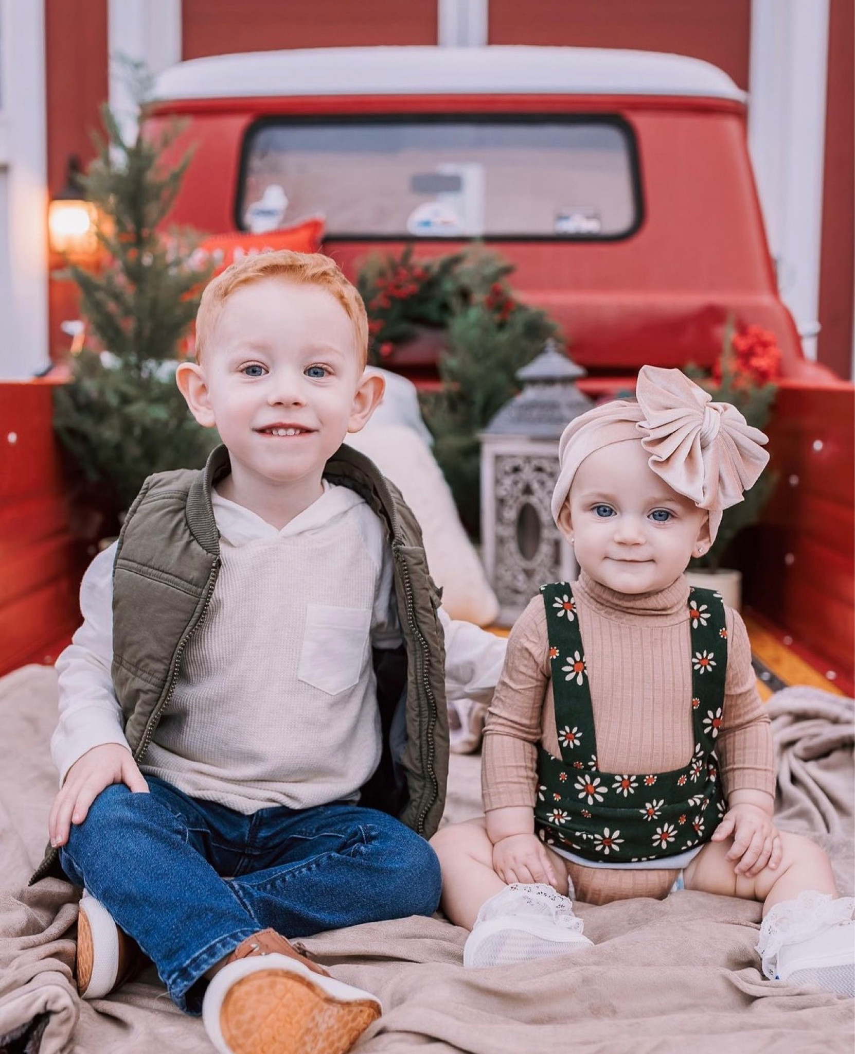 Christmas pictures ; family Christmas picture outfit idea ; family photo outfits ; Christmas truck pictures; rustic Christmas pictures ; baby girl fall outfit ; baby girl Christmas outfit 

#LTKbaby #LTKHoliday #LTKfamily