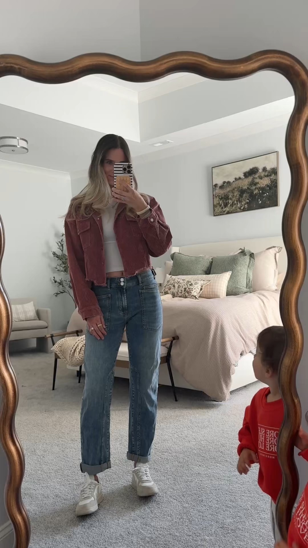 Cute and comfy fit! I’m wearing a 26 in the jeans. They run slightly big with a little stretch! Pink Lily jacket is sold out in that color so linked a couple others 