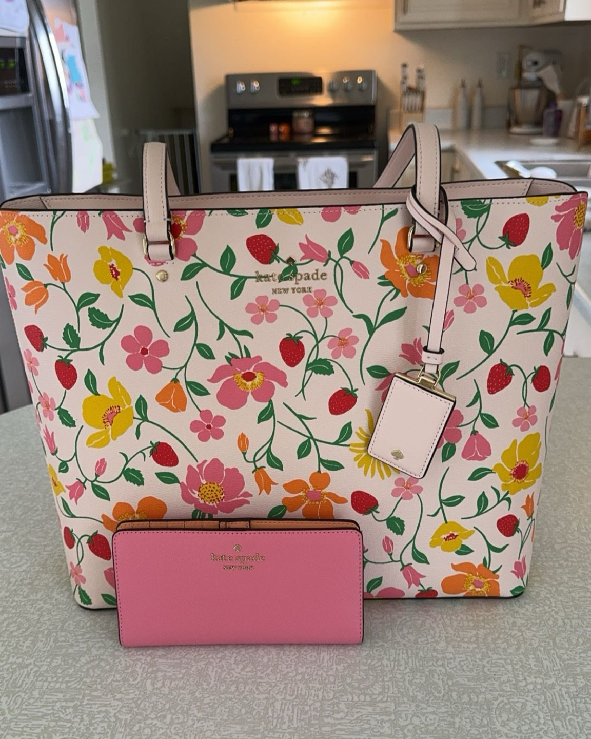 The perfect purse for spring/summer 🍓🌸🌼 This would also make the perfect Mother’s Day gift! 

#LTKstyletip #LTKGiftGuide #LTKSeasonal