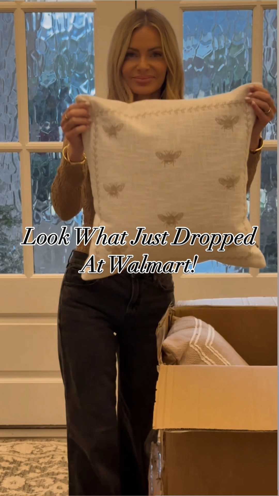 It’s our spring pillow launch! Comment “spring pillows” and I’ll send you the links to all the beautiful new pillows that just launched for the My Texas House collection as well as all the bedroom links! I’ll also send you a link to the Walmart stores which will carry some of these adorable pillows so you can check to see if your local Walmart has them!

Meanwhile, my family and I are having a great time here on Maui! I’ve been posting what we’ve been up to in my stories if you want to follow along! 

#LTKSeasonal #LTKWatchNow #LTKHome