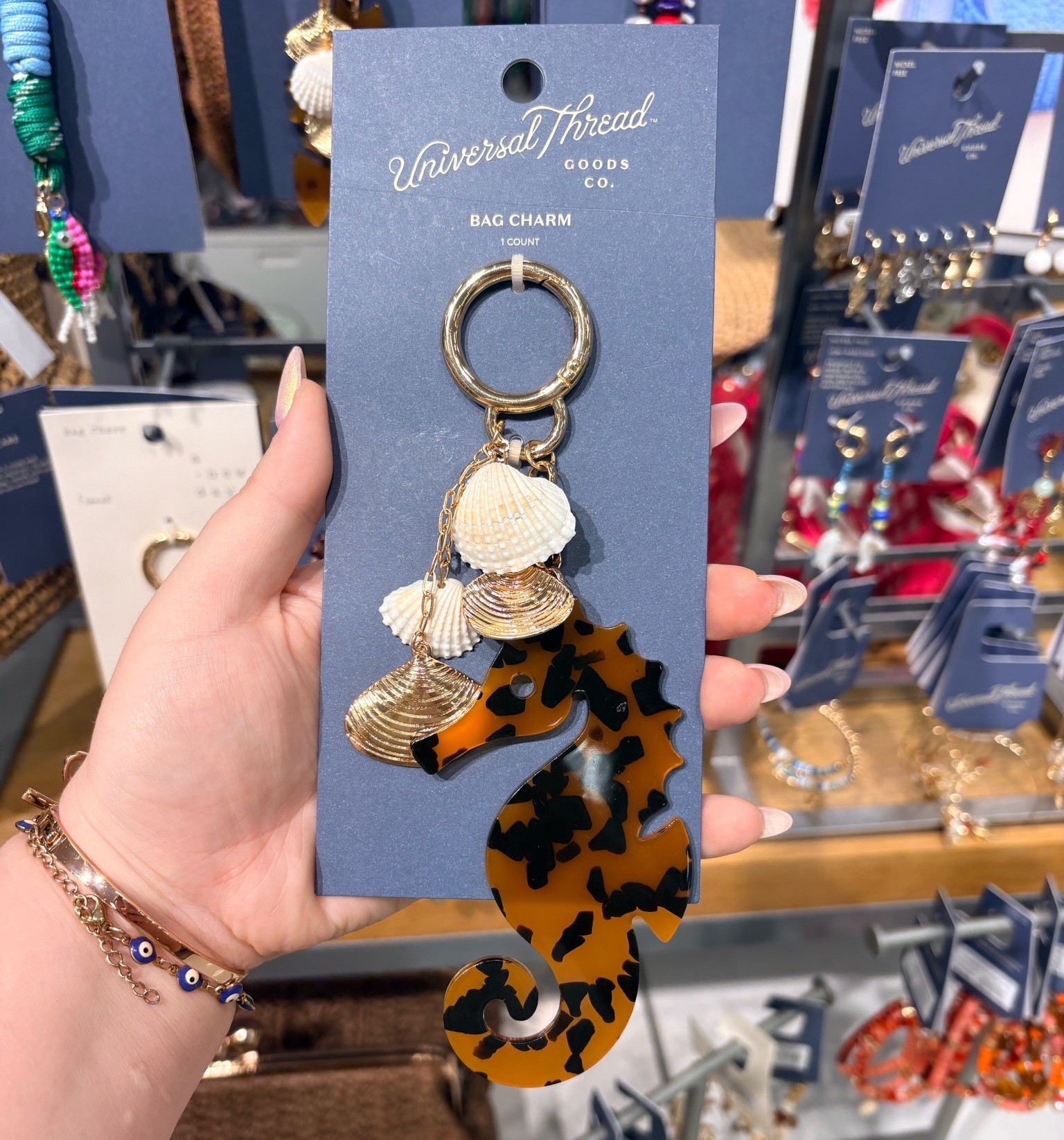 This bag charm is sooo good for summer!

Target / bag charm / bag charms / seahorse bag charm / seashell bag charm / summer bag charm / summer accessories / beachy accessories / beach accessories / bag / bag accessories / sale / sale alert / keychain / keychains

#LTKSaleAlert #LTKSeasonal