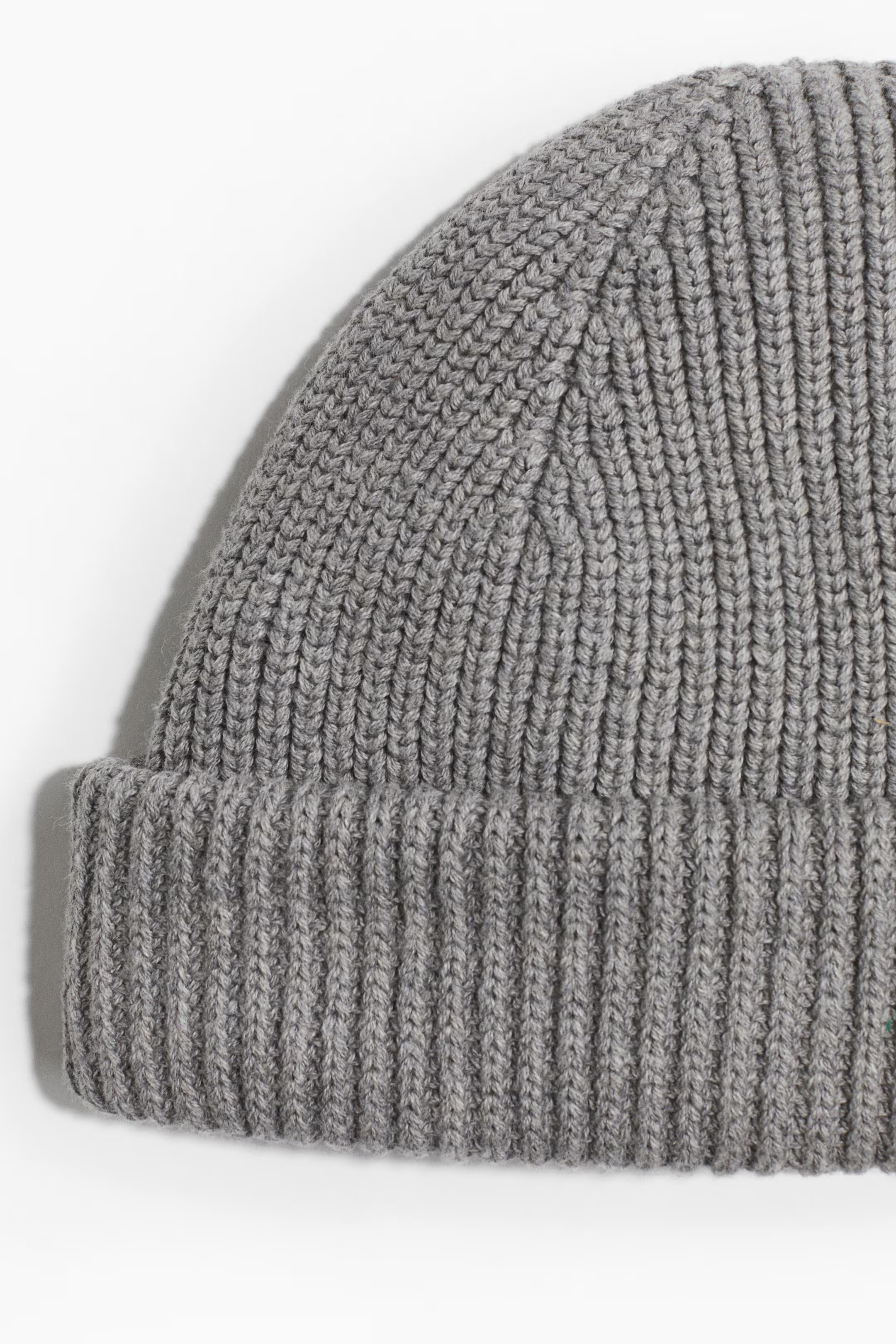 Rib-knit hat | H&M (UK, MY, IN, SG, PH, TW, HK)