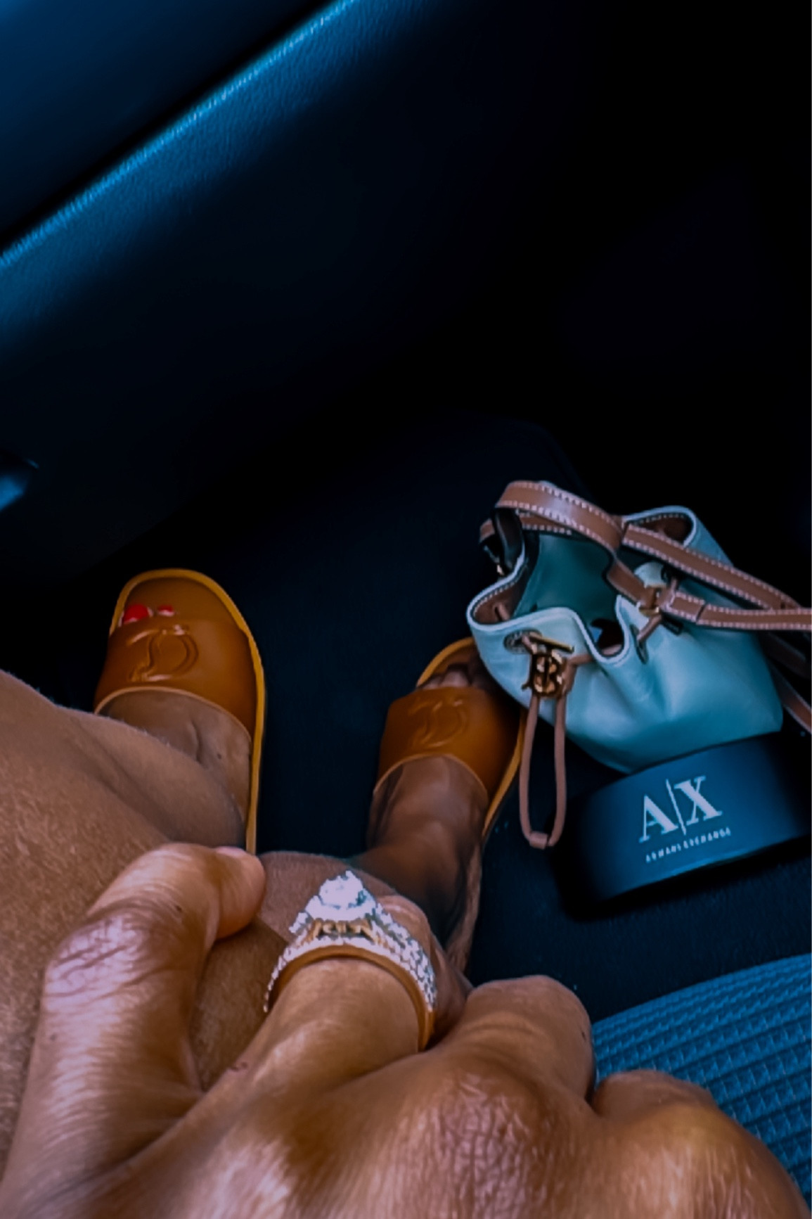 Out and about. #passengerprincess


#LTKstyletip #LTKitbag