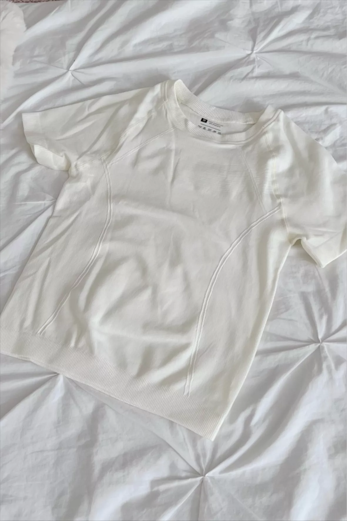 SHEIN BASICS T-Shirt Body mit … curated on LTK