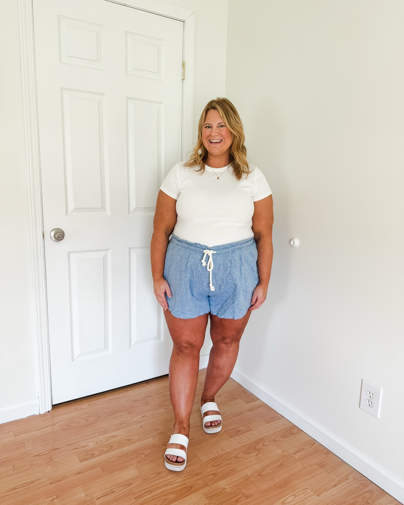 Midsize & bump friendly shorts I’m loving!!

Sizing: In the ones I did an XL I would do a large if not pregnant.  In the ones I did an xXL I would do an XL if not pregnant. 
Chambray - XXL
Pink flowy -XL
White embroidered - XXL
Biker - XL
Boxer - XXL
Leopard lounge - XL
Linen - XL
Striped linen -  XL
Drawstring denim - XXl
Athletic - XXl

XL in tee.

#LTKBump #LTKMidsize #LTKSaleAlert