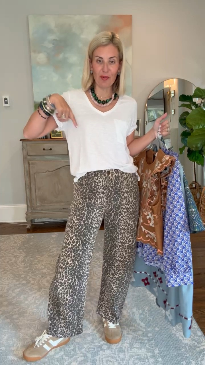 Greetings from Dallas!! Avara new arrivals are here! Try-on coming…
Codes:
Avara - Catherine15 for 15% off first order
Allie + Bess - Catherine20

#LTKdayinmylife #LTKSeasonal #LTKOver40