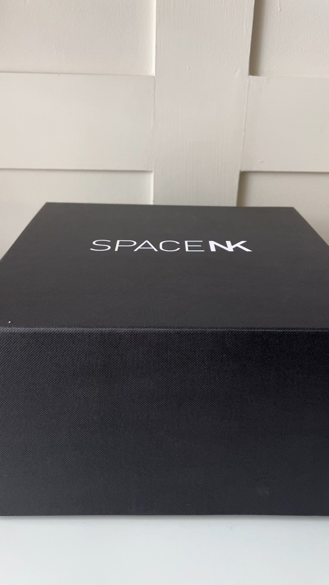 Space NK haul

Living for laneige this haul… the water cream is to die for leaves my skin moisterised and super soft,excited to try the toner and foaming facial cleanser as they have SUCH good reviews.

Blessed to be reordering my brow freeze couldn’t live with out it.  #laneige #spacenk #beautyhaul

#LTKstyletip #LTKbeauty