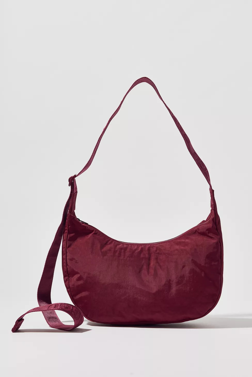 BAGGU Medium Nylon Crescent Bag | Urban Outfitters (US and RoW)