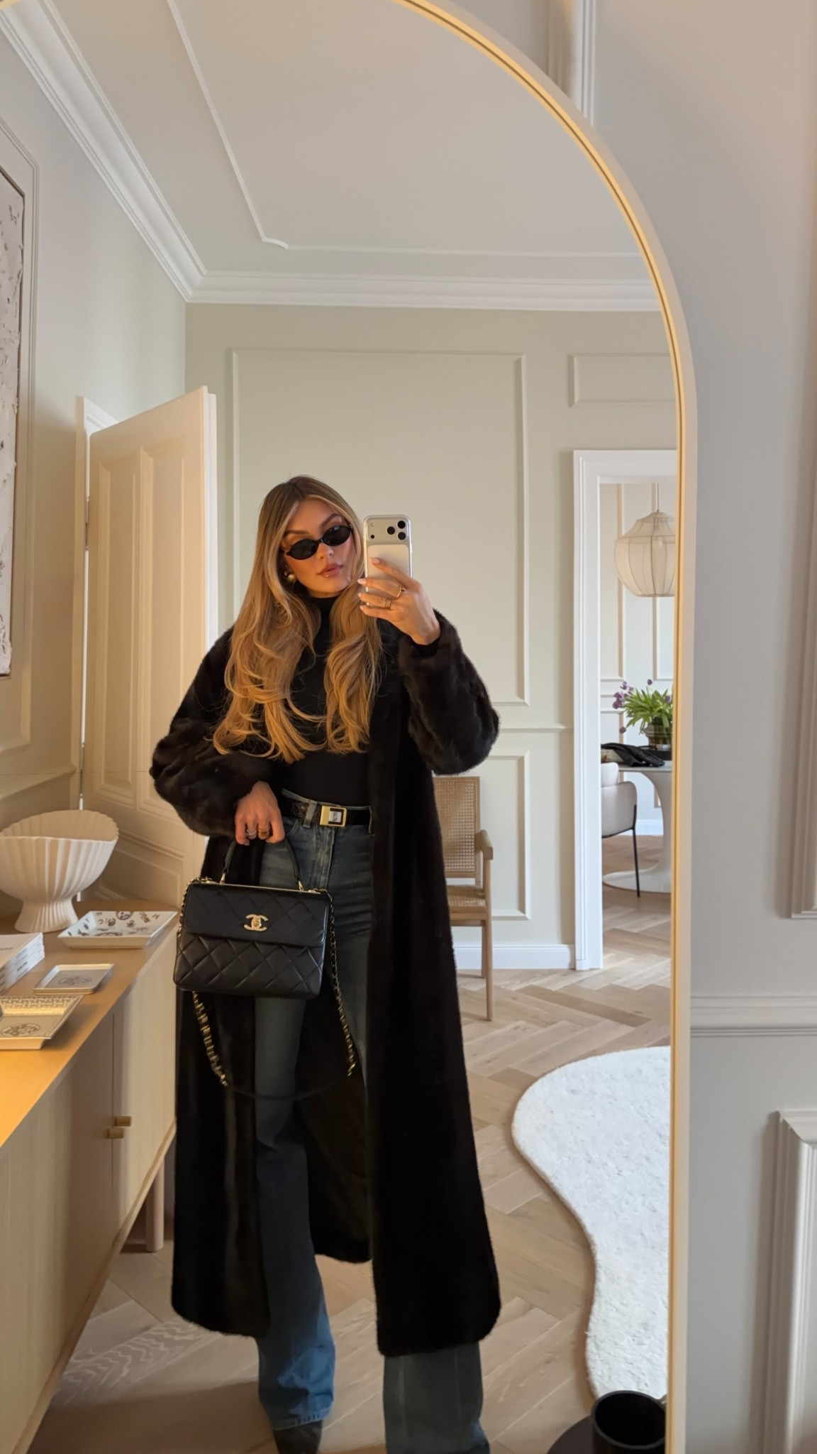 Denim & faux fur 🖤

#LTKstyletip #LTKeurope #LTKdeutschland