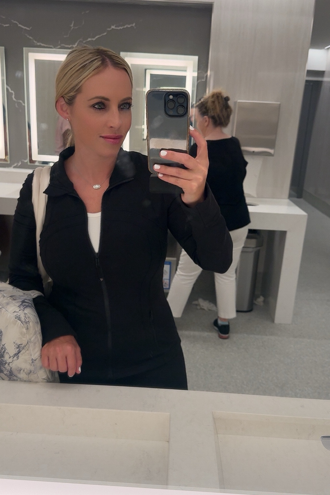 Travel outfit.
Airport outfit 

#LTKFindsUnder100 #LTKTravel #LTKFindsUnder50