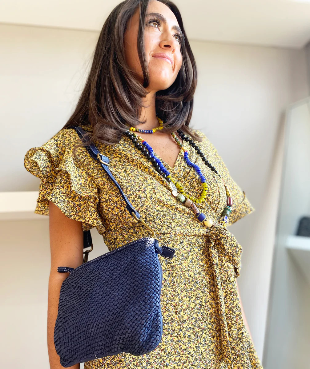 Laura Woven Crossbody in Navy | Bolsa Nova Handbags