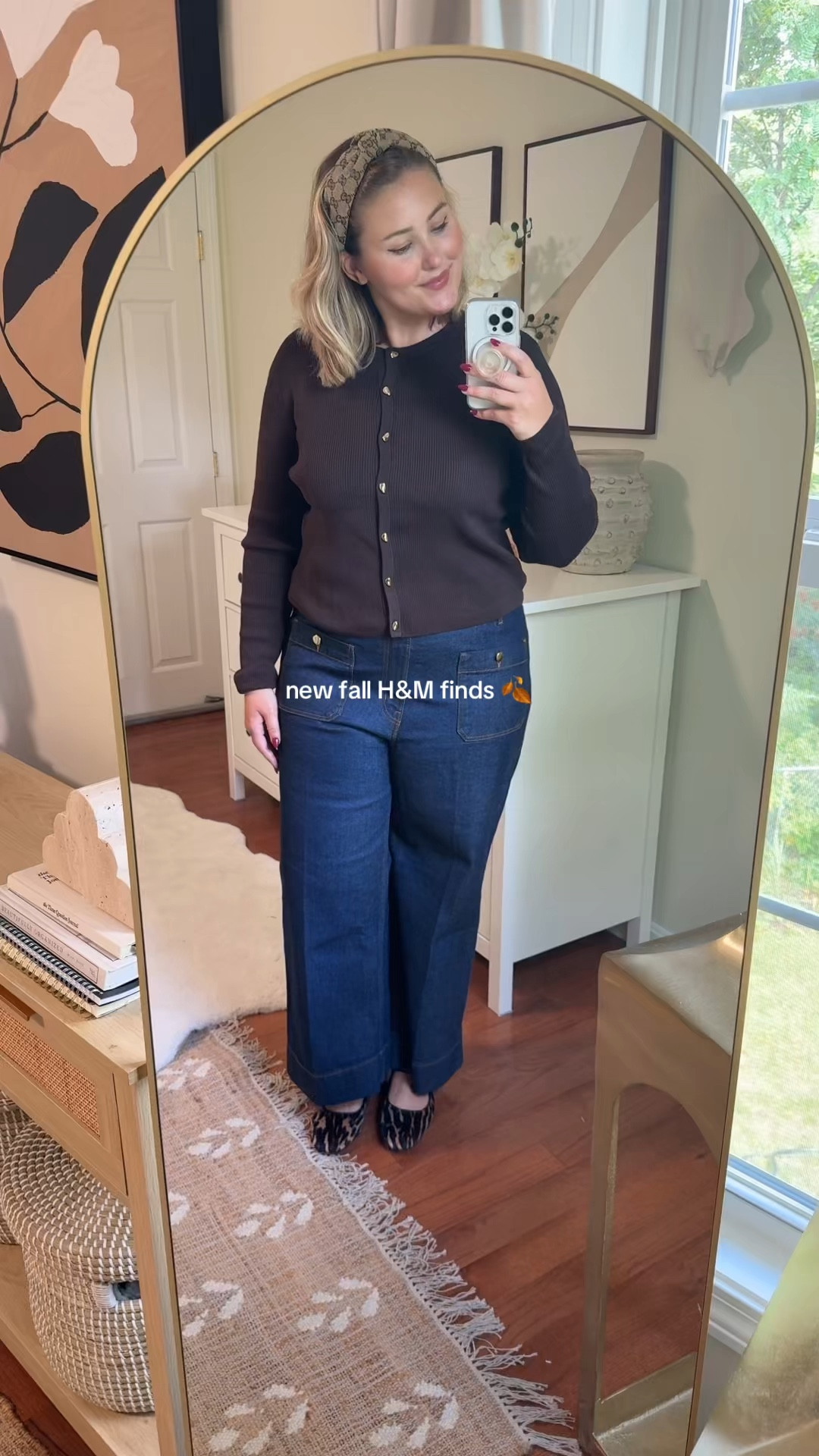 this is the softest cardigan ever and the gold oblong buttons are gorgeous 

Wearing xxl in cardigan 
20 in jeans 
And 10 in Mary Jane’s 
All are true to size 

#LTKFindsUnder50 #LTKSeasonal #LTKSaleAlert