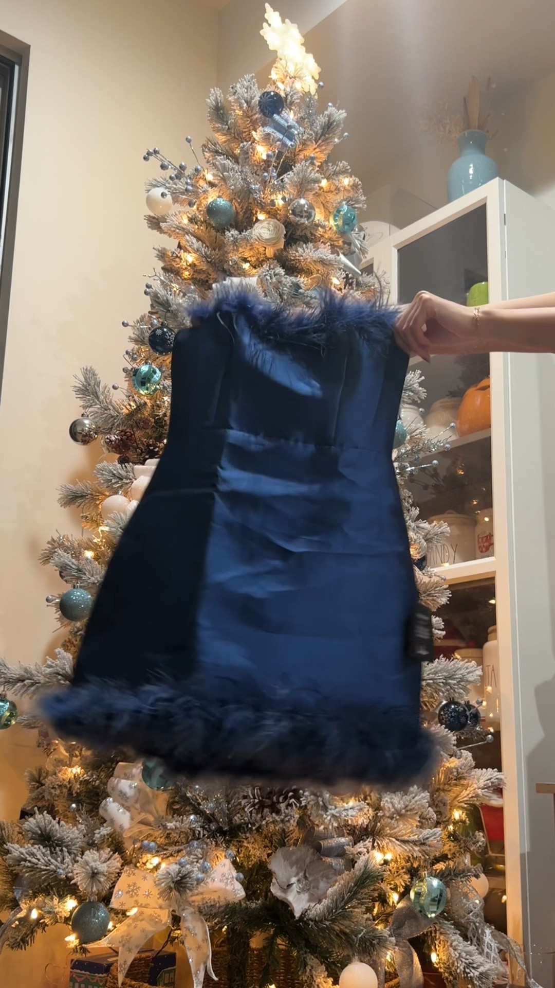 The perfect holiday and new years outfit! Im obsessed with faux fur dresses for the winter, they look so cozy, so check out all the options and colors I’ve found! 

LTKFestiveSaleES #LTKVideo #LTKHoliday