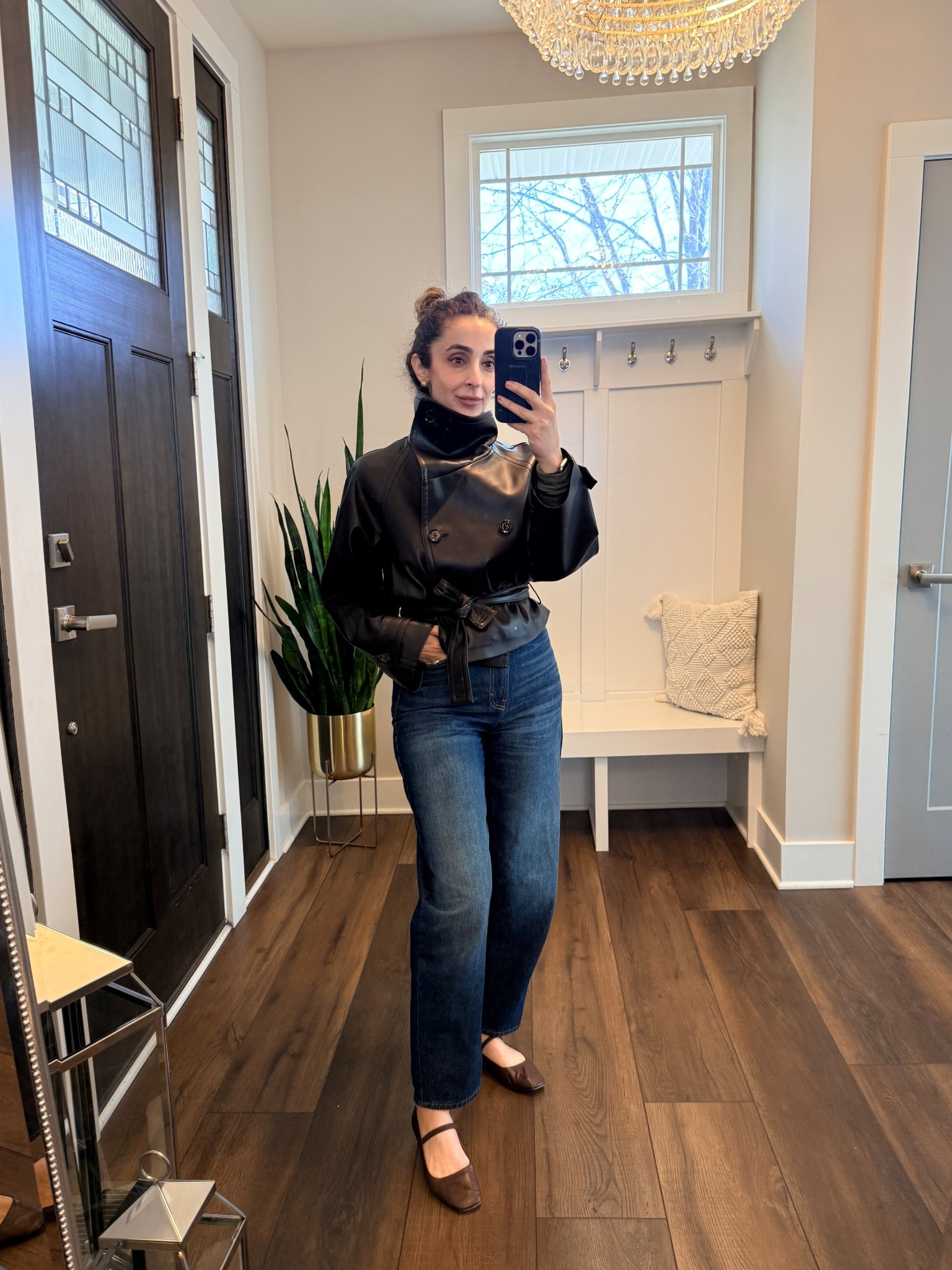 Wearing barrel jeans that is still going strong this year as a trend, size 6 from HM. Leather jacket in size xs from mango, runs large. Madewell flat. Perfect spring look. 

#LTKmomlife #LTKSaleAlert #LTKSpringSale