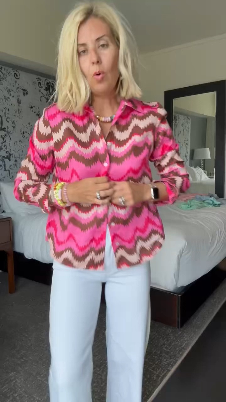 Such a YES look! White jeans and this gorgeous blouse makes such a statement. I’m in a 2 blouse and 0 jeans (size down). * use mixandmatch for 25% off at Erin McDermott *use Catherine20 at Allie + Bess

#LTKootd #LTKSeasonal