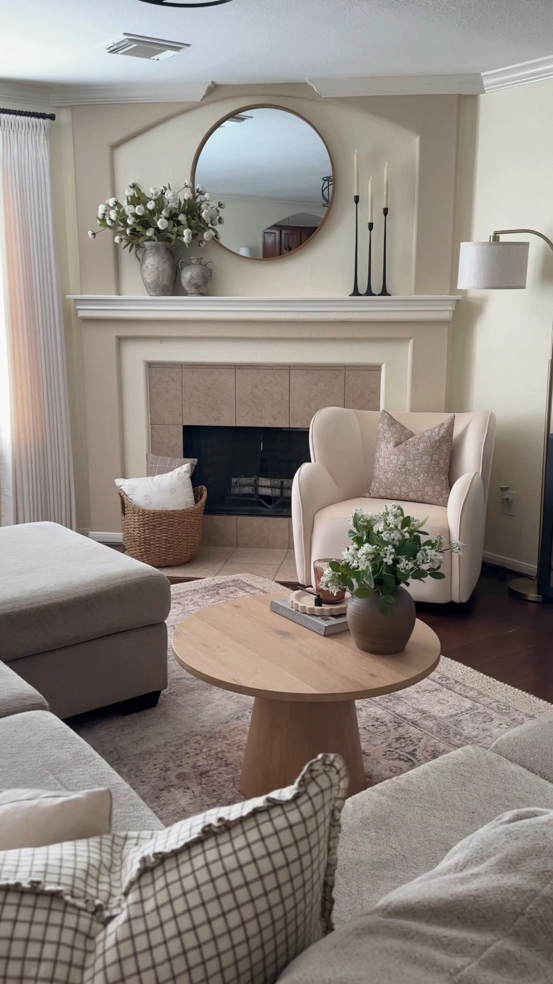 Curating a home that brings my happiness is my favorite thing to do! Shop all my affordable home finds here. 

#homedecorinspo #homeinspo

#LTKHome