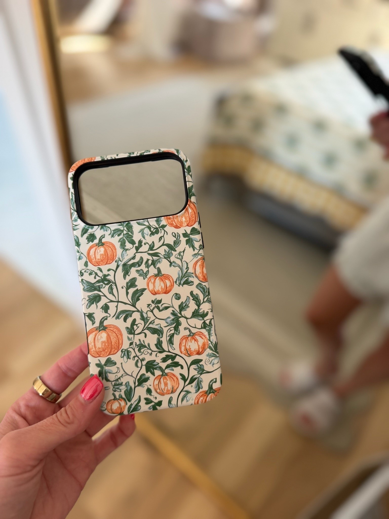 Love this phone case for the fall!! So cute!

#LTKSeasonal #LTKmomlife #LTKdayinmylife
