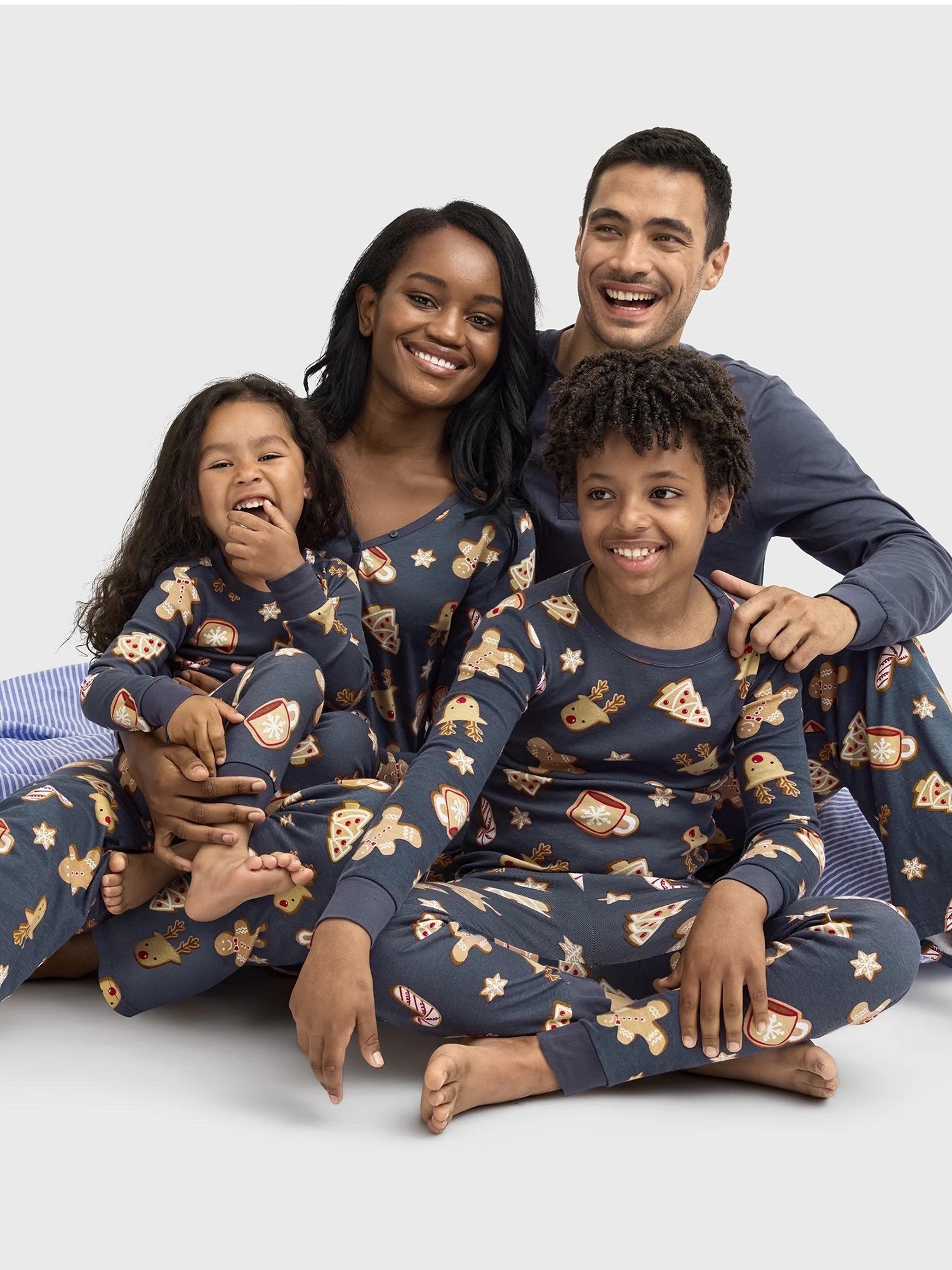 Children’s place family pajamas 
Family 
Holiday 

#LTKFindsUnder50 #LTKHoliday