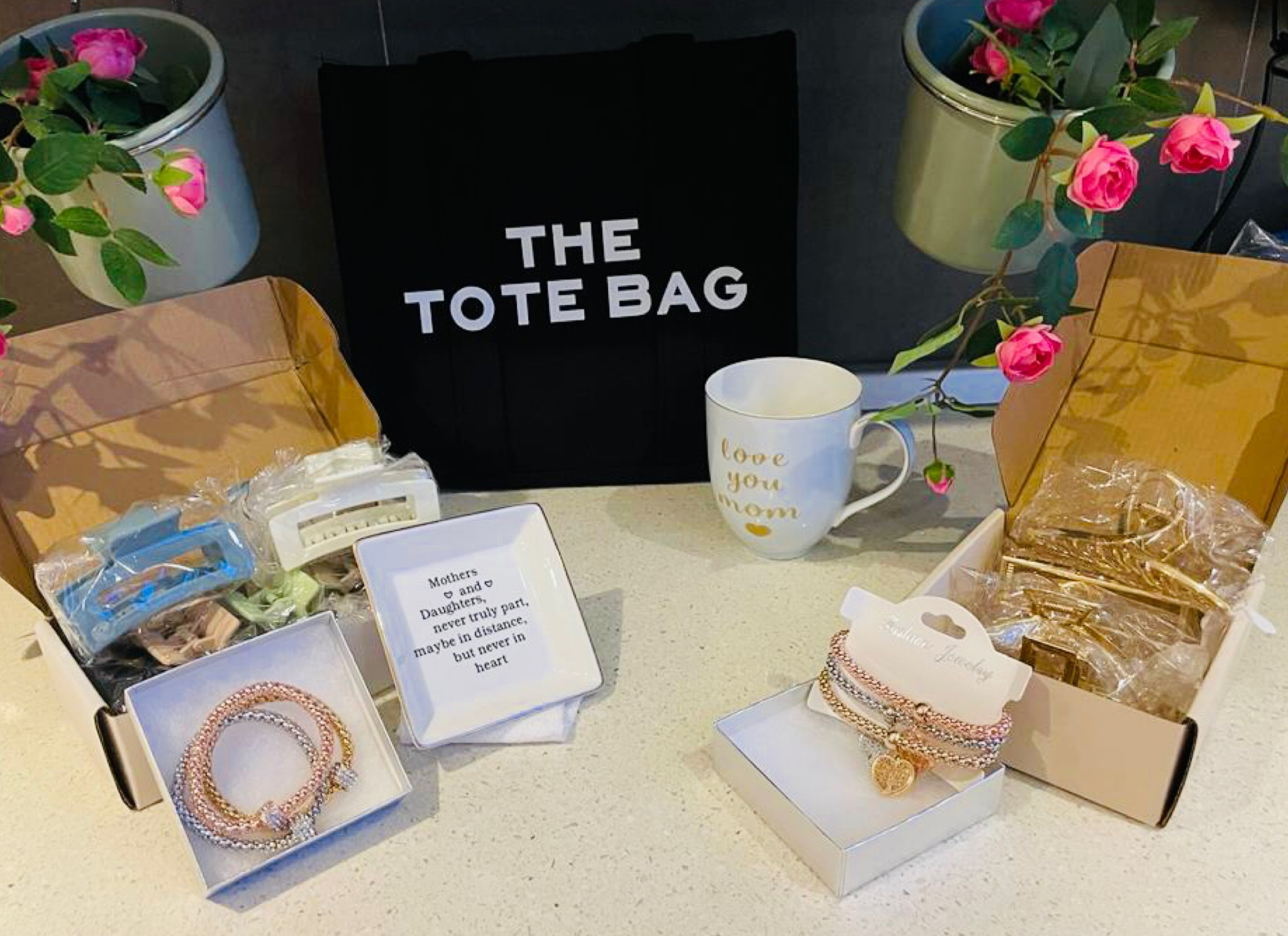 Gift for my mom and my sister

Gift for her
The tote bag
Bracelets
Hair clips

#LTKunder50 #LTKGiftGuide #LTKFind