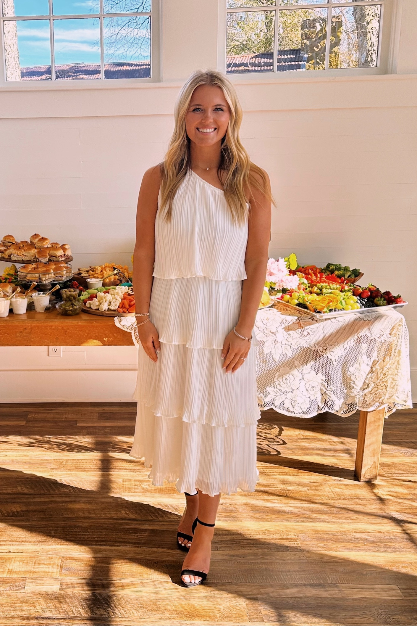 The PERFECT dress for brides!! (Or any event really!) 🫶🏼🩷 

#LTKStyleTip #LTKBeauty #LTKWedding