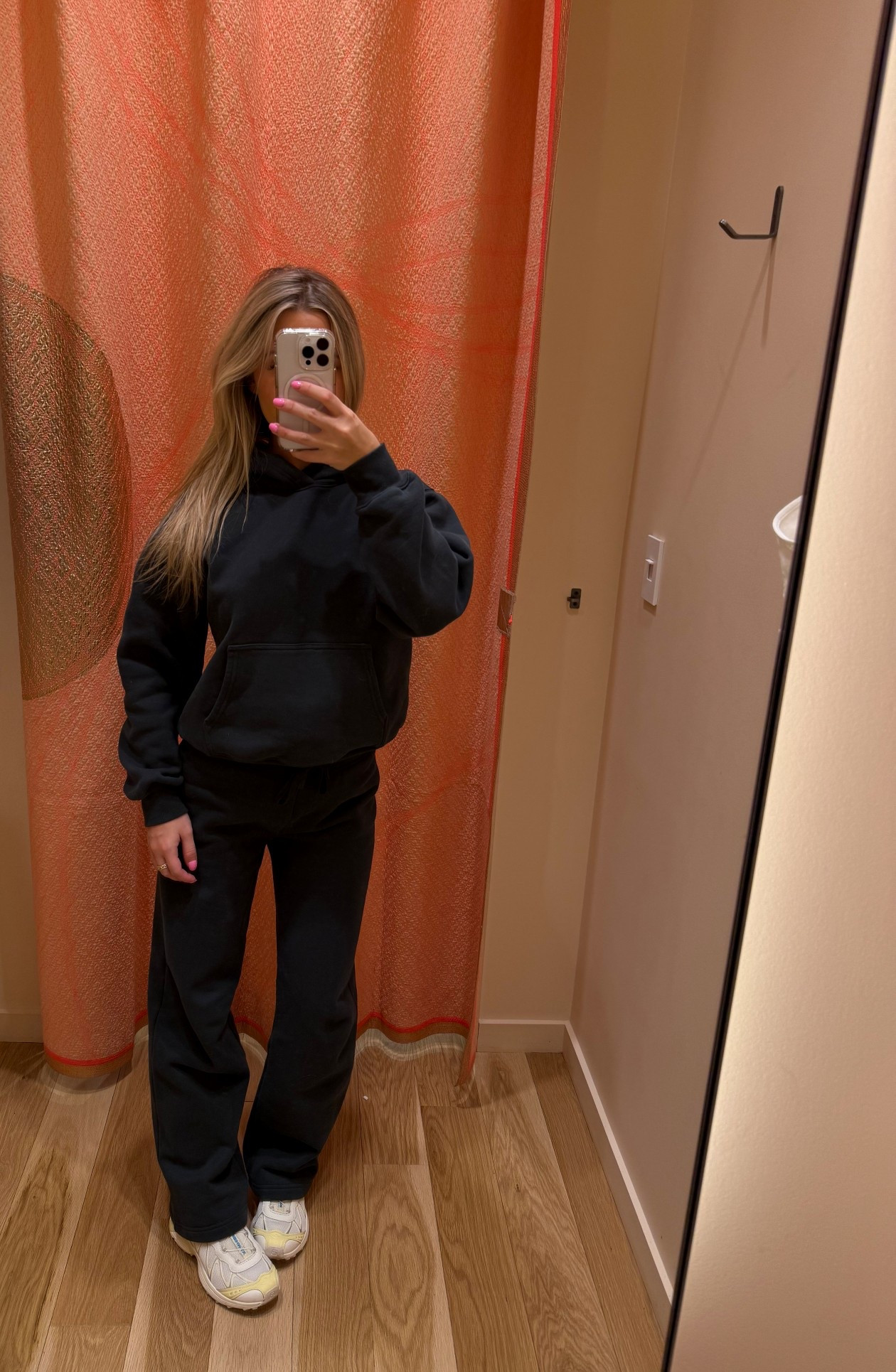 Shopping fit 🛍️ 

#LTKootd #LTKTravel #LTKdayinmylife