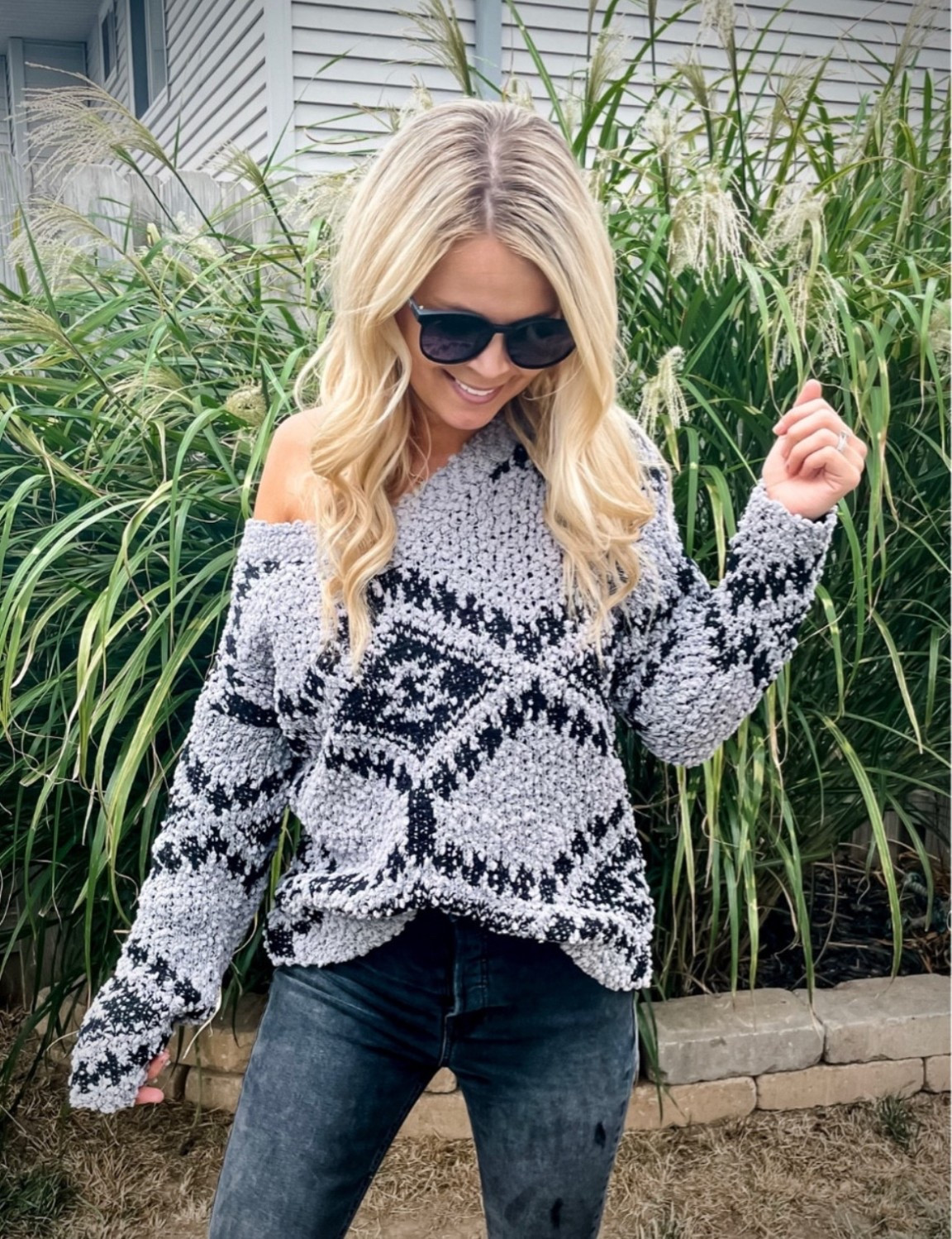 Winter sweater 🖤

Winter fashion, grey sweater, Amazon fashionn

#LTKootd #LTKSeasonal