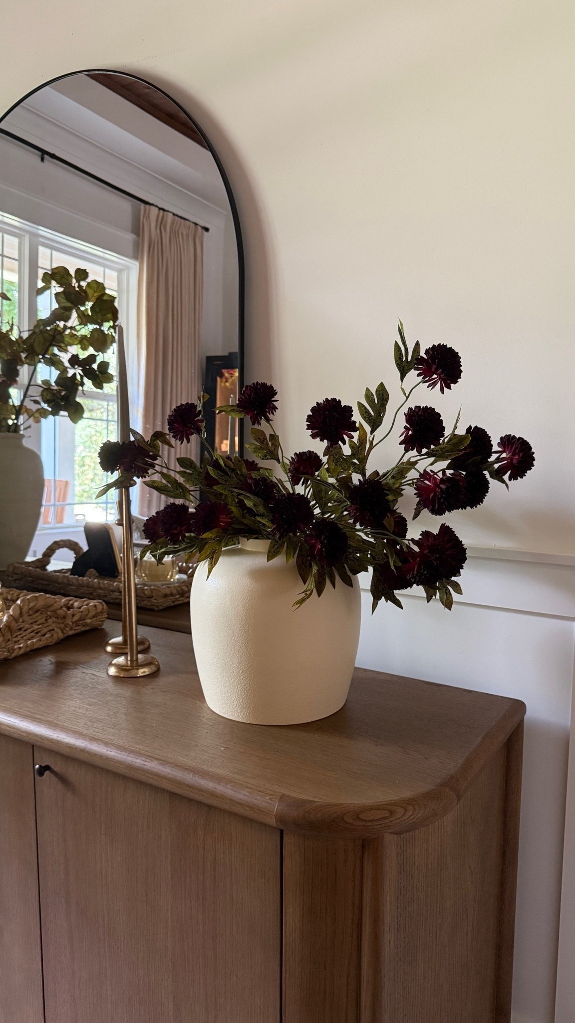 Aren’t these moody stems just perfect? 🤩🖤 I love how they’ve ground our dining room for fall. It feels like such classy Halloween decor! 🍂

#LTKHome #LTKSeasonal