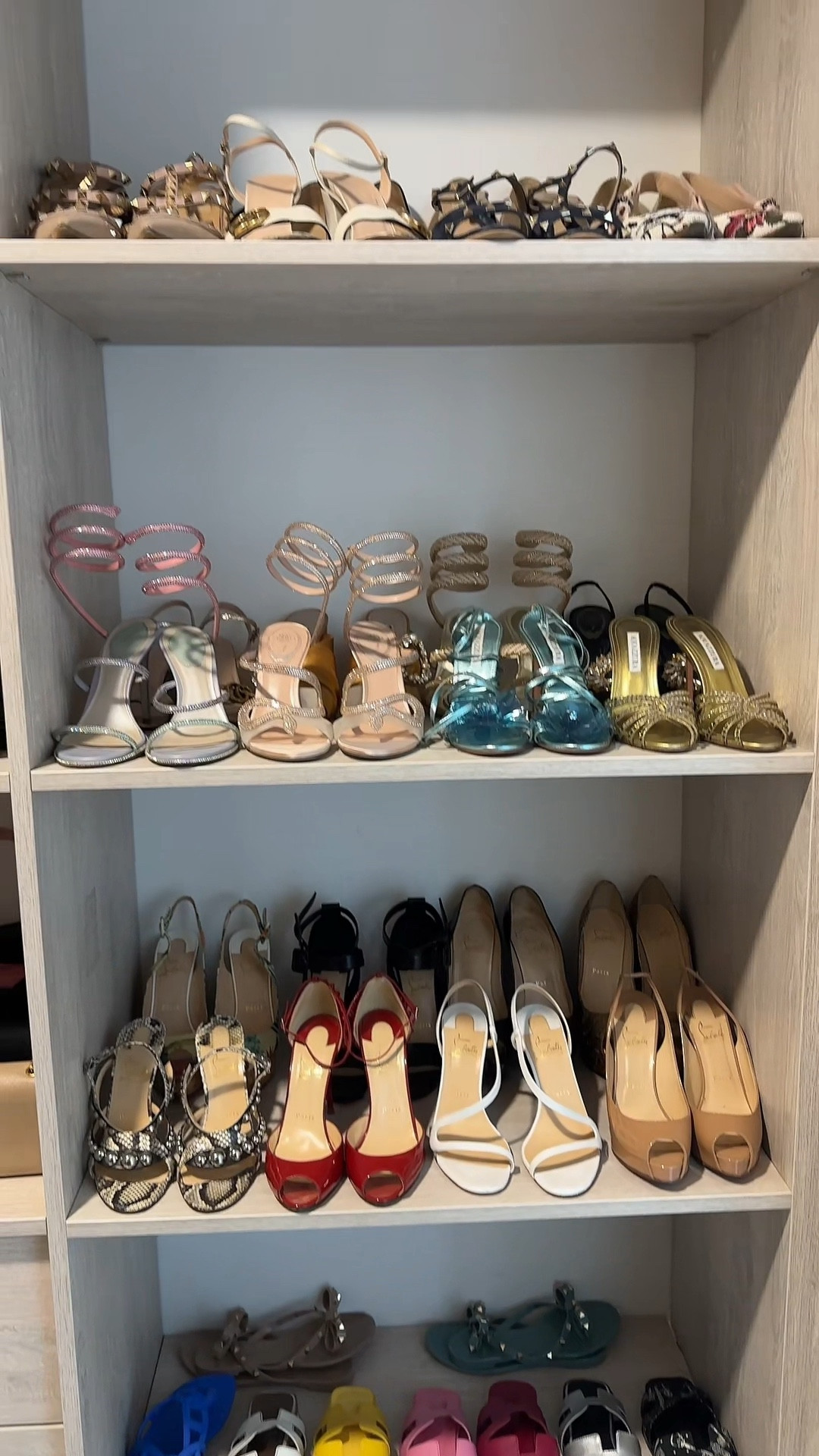 Organize my shoe closet with me… I picked up these risers and the difference is insane!!!! Shop below xx

#LTKvlog #LTKHome